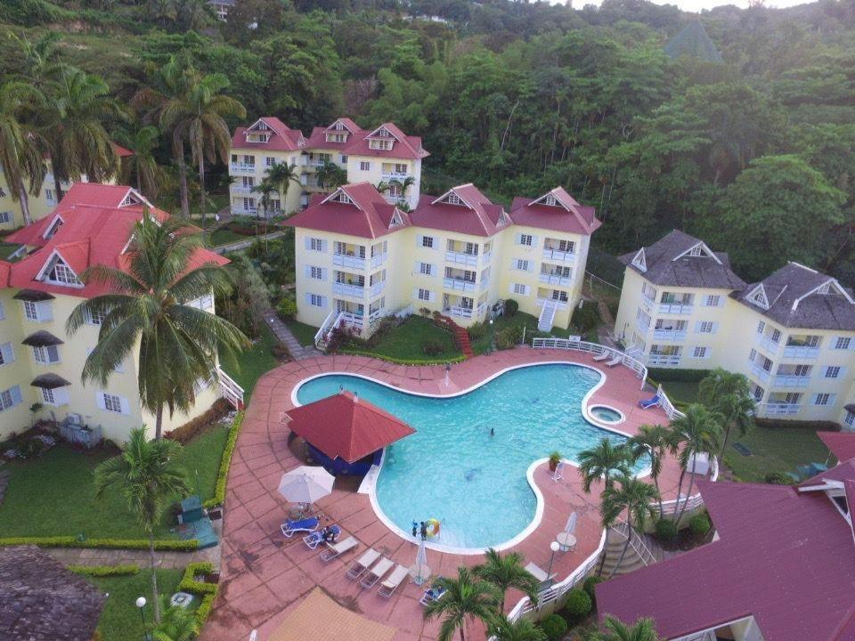 River Side Apt 9 @ Mystic Ridge. โอโชรีโอส ภายนอก รูปภาพ