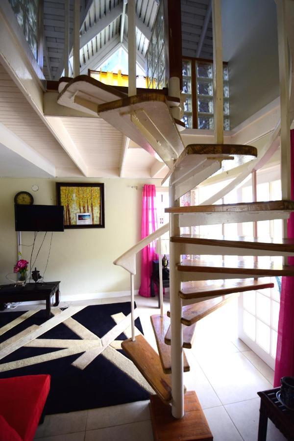 River Side Apt 9 @ Mystic Ridge. โอโชรีโอส ภายนอก รูปภาพ